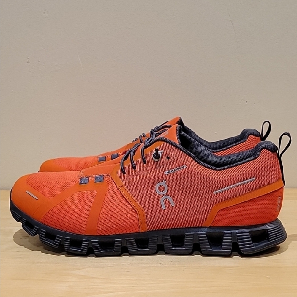 On Running Clound 5 Waterproof Flame  Sneakers